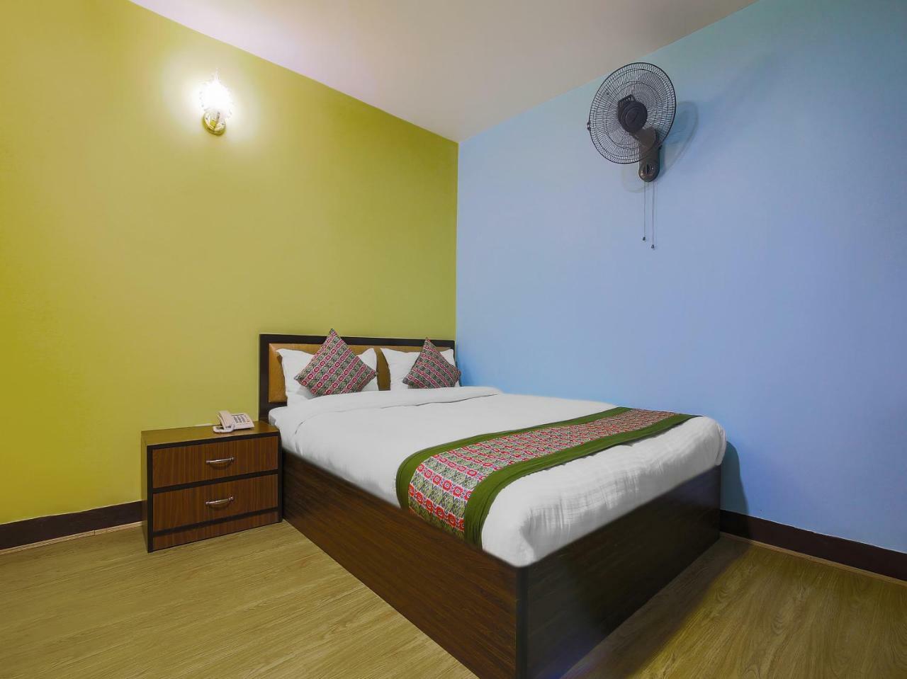 Oyo 352 Hotel Konark Inn Kathmandu Exterior photo